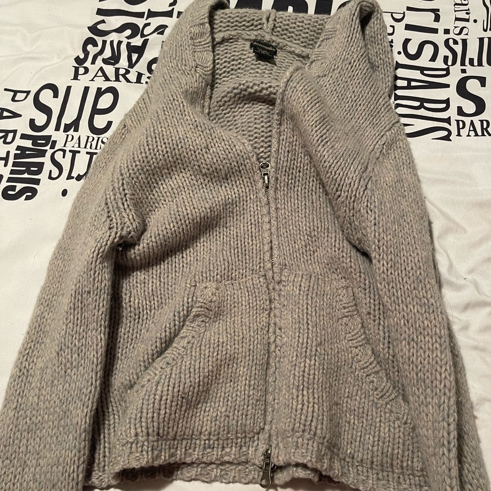 Abercrombie cardigan